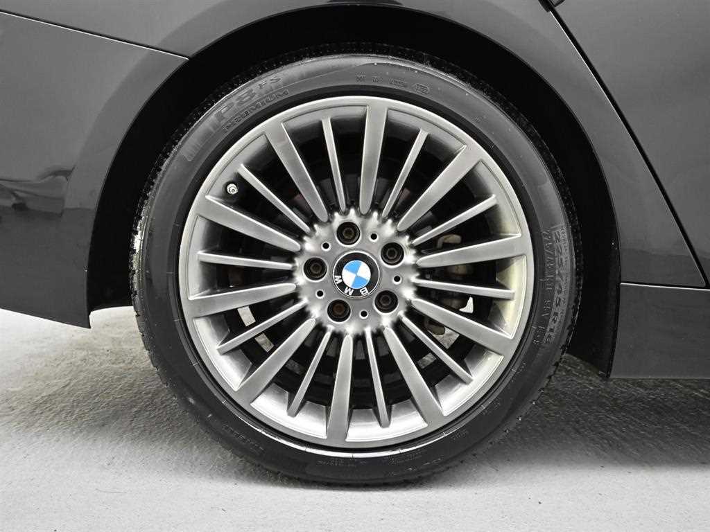 BMW 4 Series - Vista 5