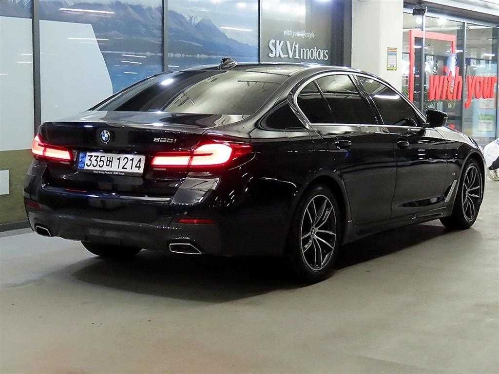 BMW 5 Series - Vista 4
