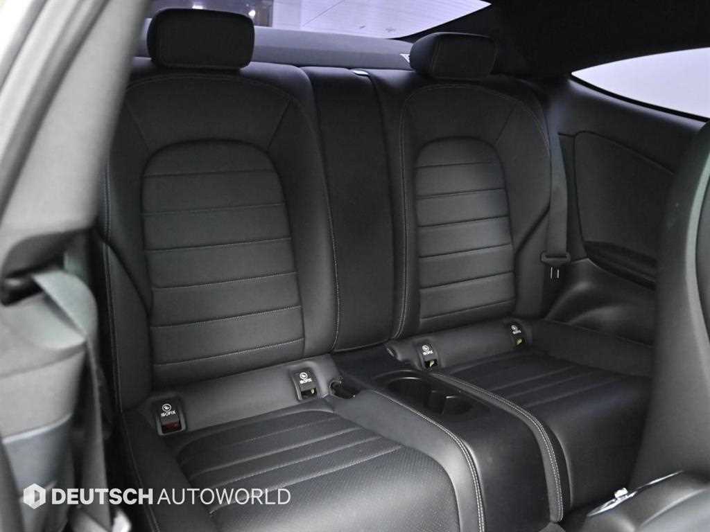 Mercedes Benz C Class - Vista 12