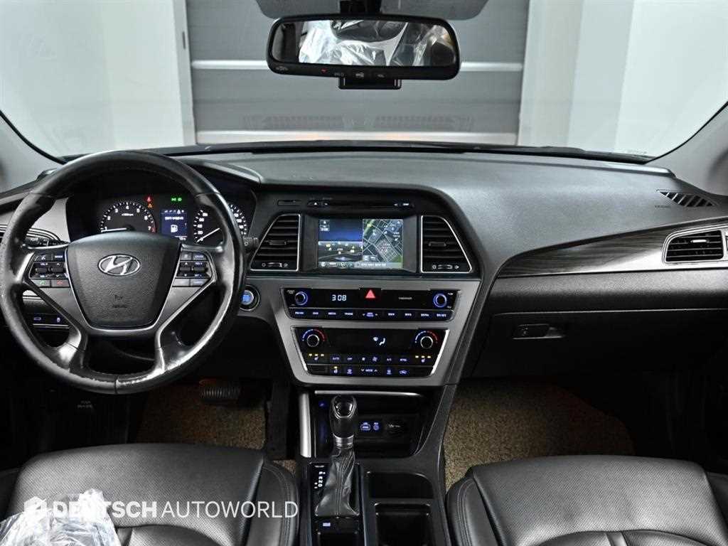 HYUNDAI Sonata - Vista 7