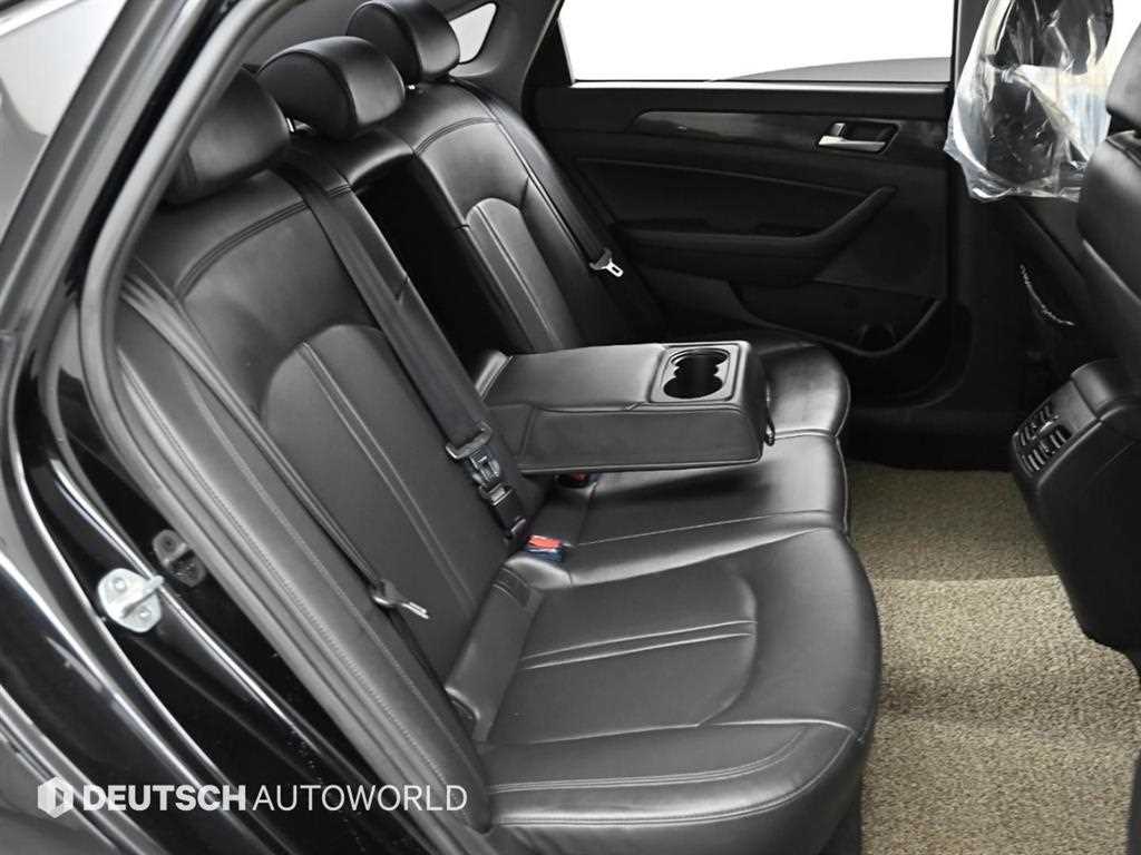 HYUNDAI Sonata - Vista 12