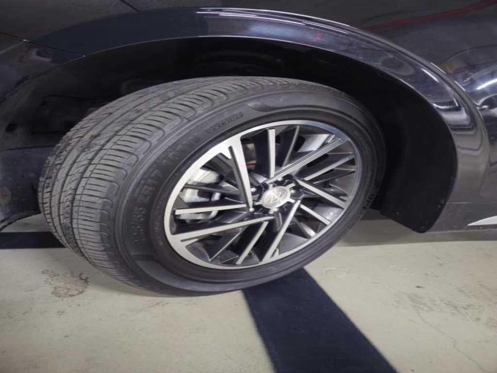 HYUNDAI Grandeur - Vista 5