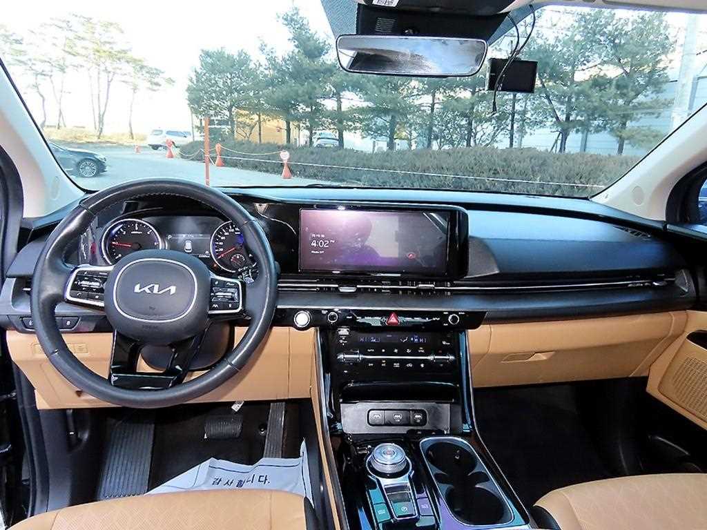 KIA Carnival - Vista 7