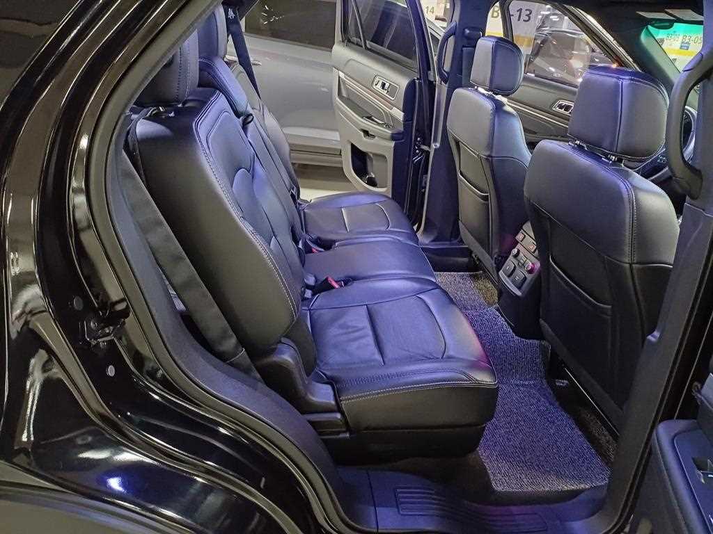 Ford Explorer 2016 Negro - Importación desde Corea - HF Imports Iquique - Foto 17