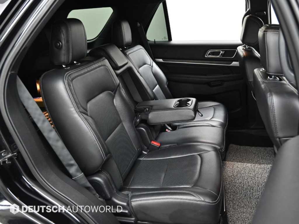 Ford Explorer - Vista 12