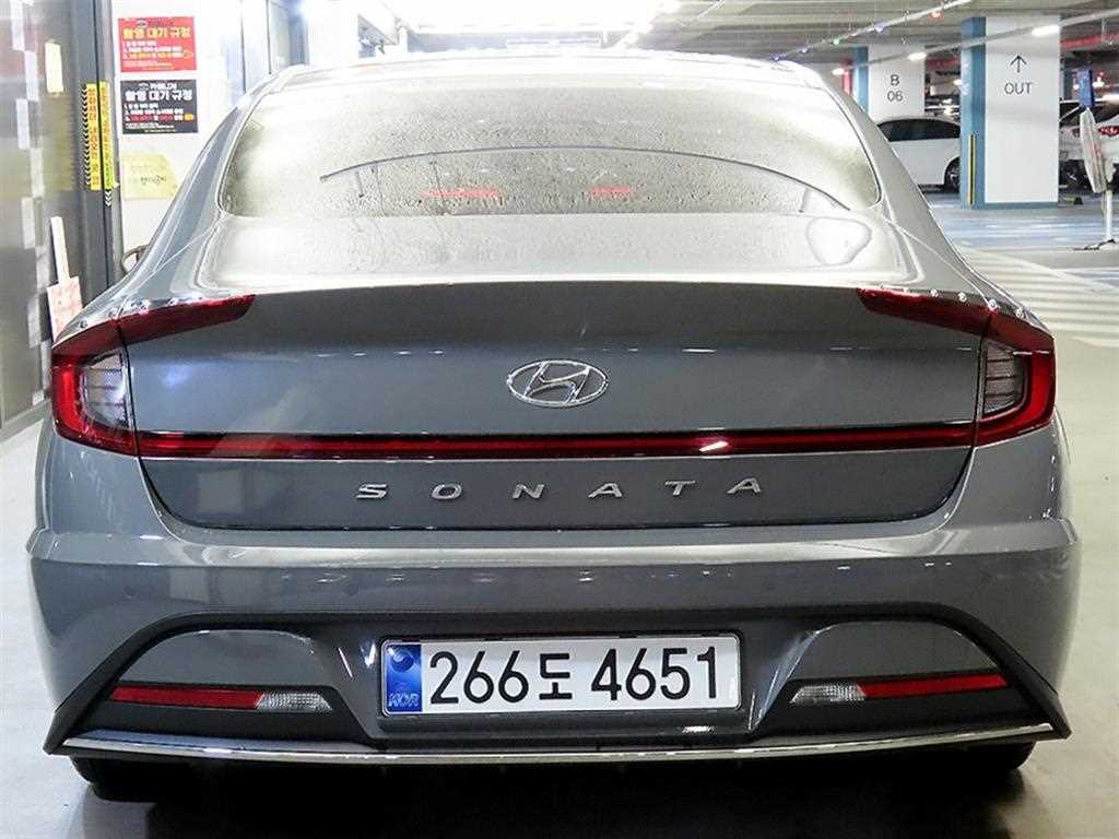 HYUNDAI Sonata - Vista 5