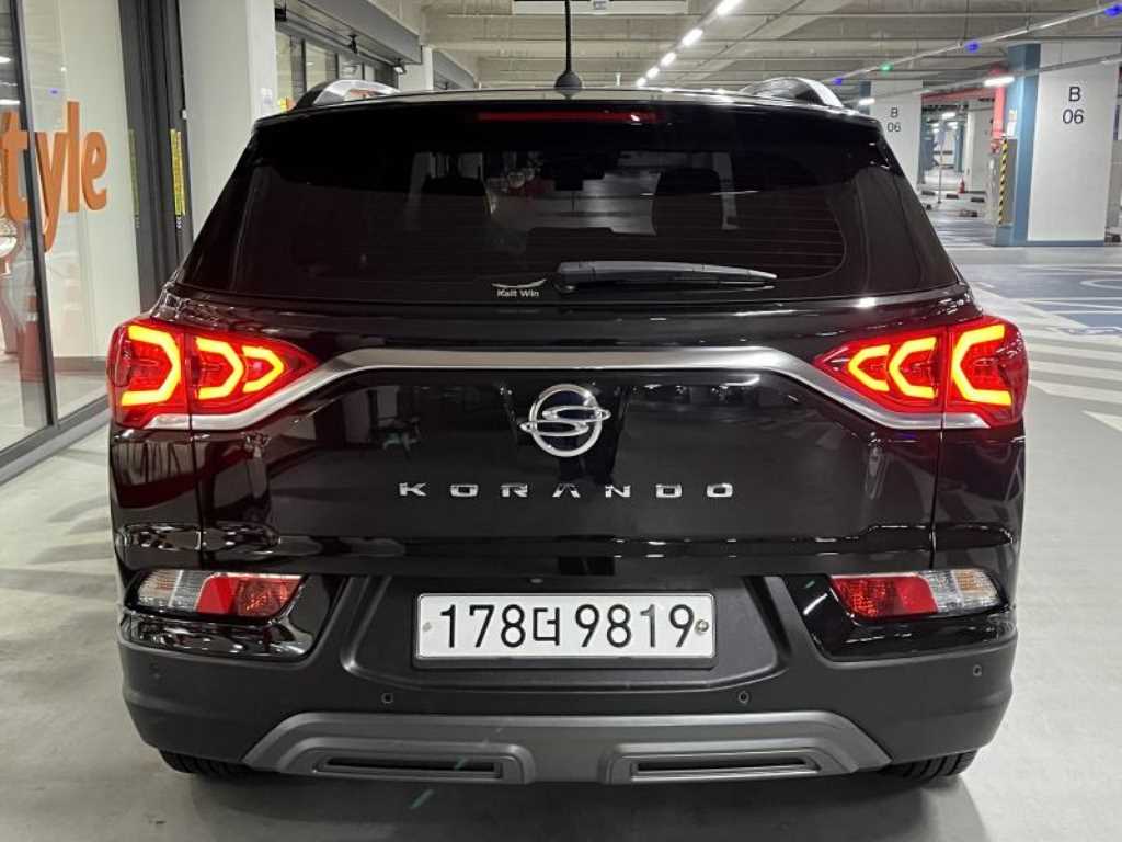 Ssangyong Korando - Vista 5