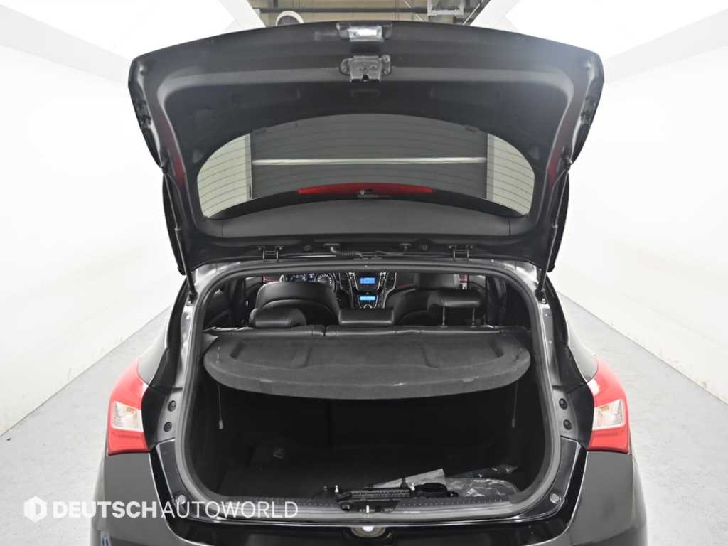 HYUNDAI i30 2015 Negro - Importación desde Corea - HF Imports Iquique - Foto 19