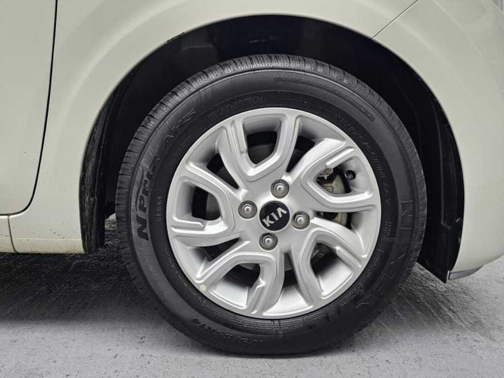 KIA Morning - Vista 8