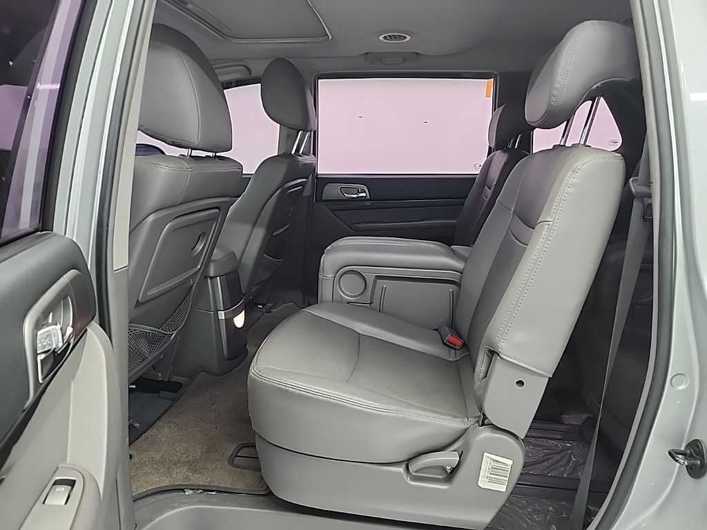 Ssangyong Korando - Vista 12