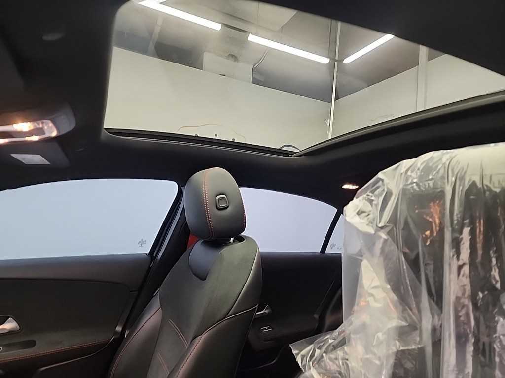 Mercedes Benz A Class 2022 Negro - Importación desde Corea - HF Imports Iquique - Foto 13