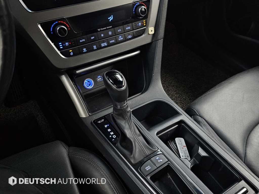 HYUNDAI Sonata - Vista 9