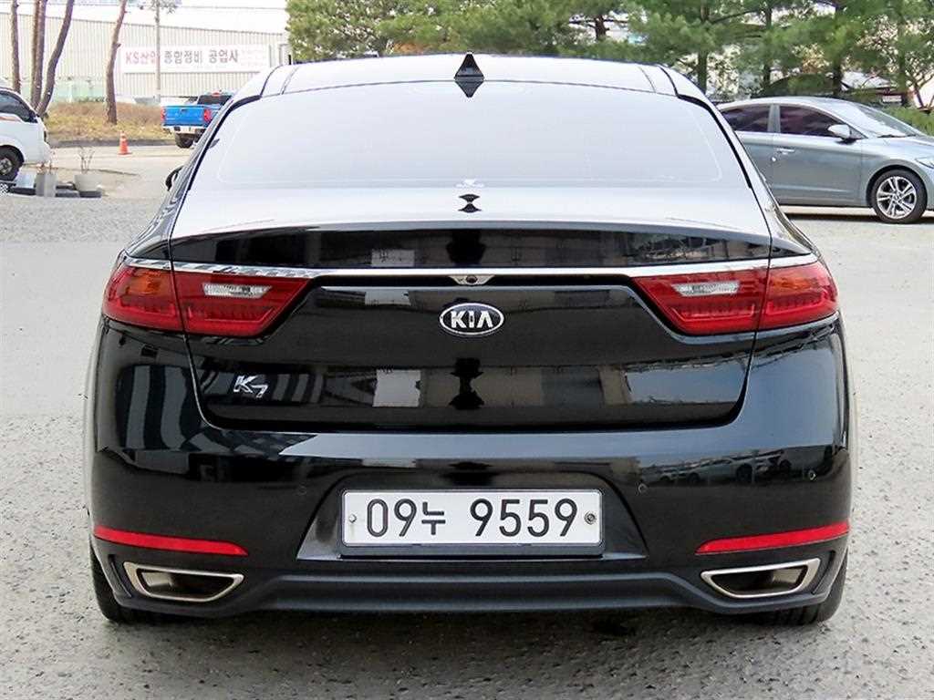KIA K7 - Vista 4