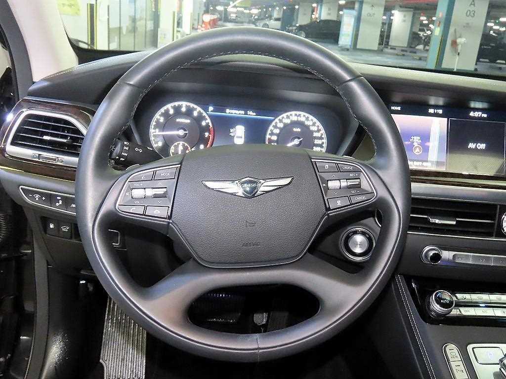 Genesis G90 - Vista 8