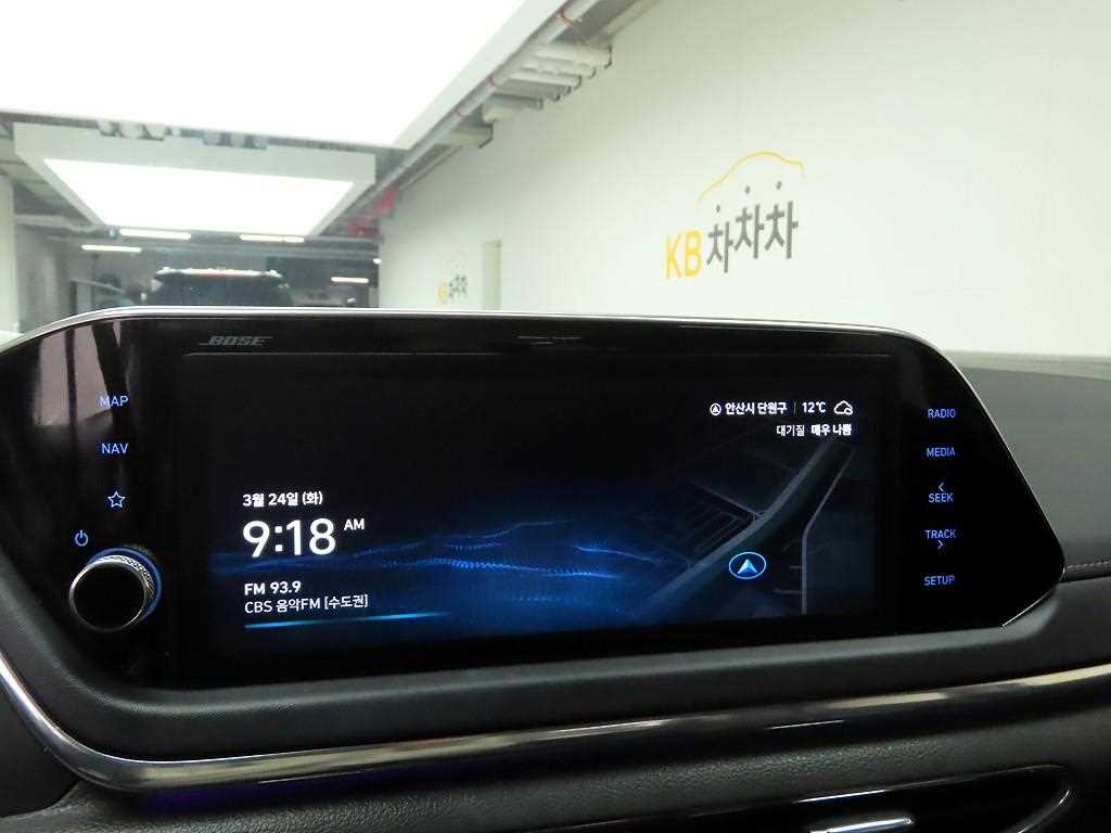 HYUNDAI Sonata - Vista 8