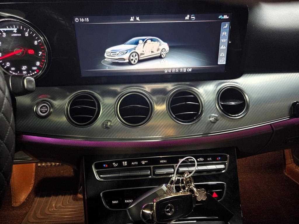 Mercedes Benz E class - Vista 10