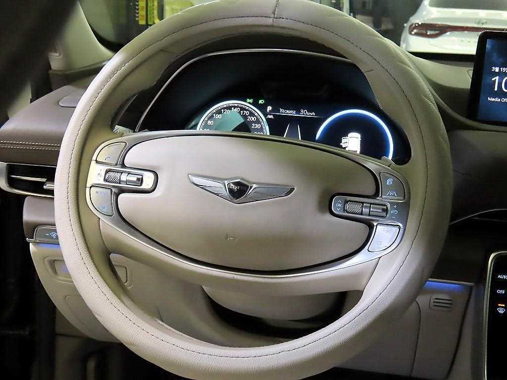 Genesis GV80 - Vista 8