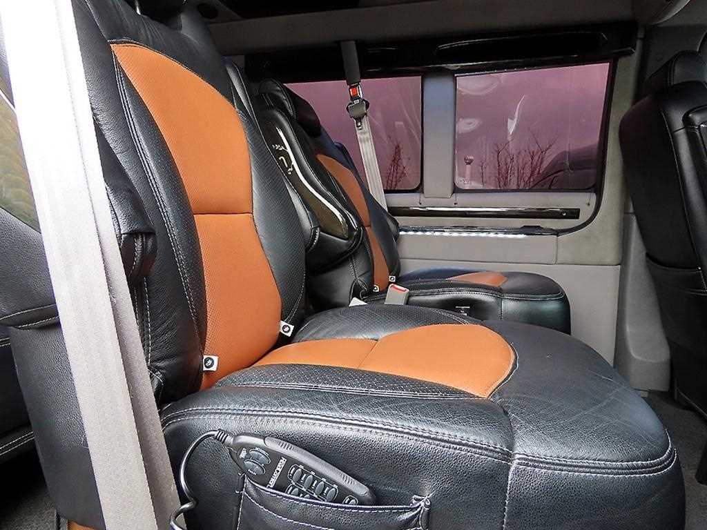 Chevrolet Express van - Vista 7