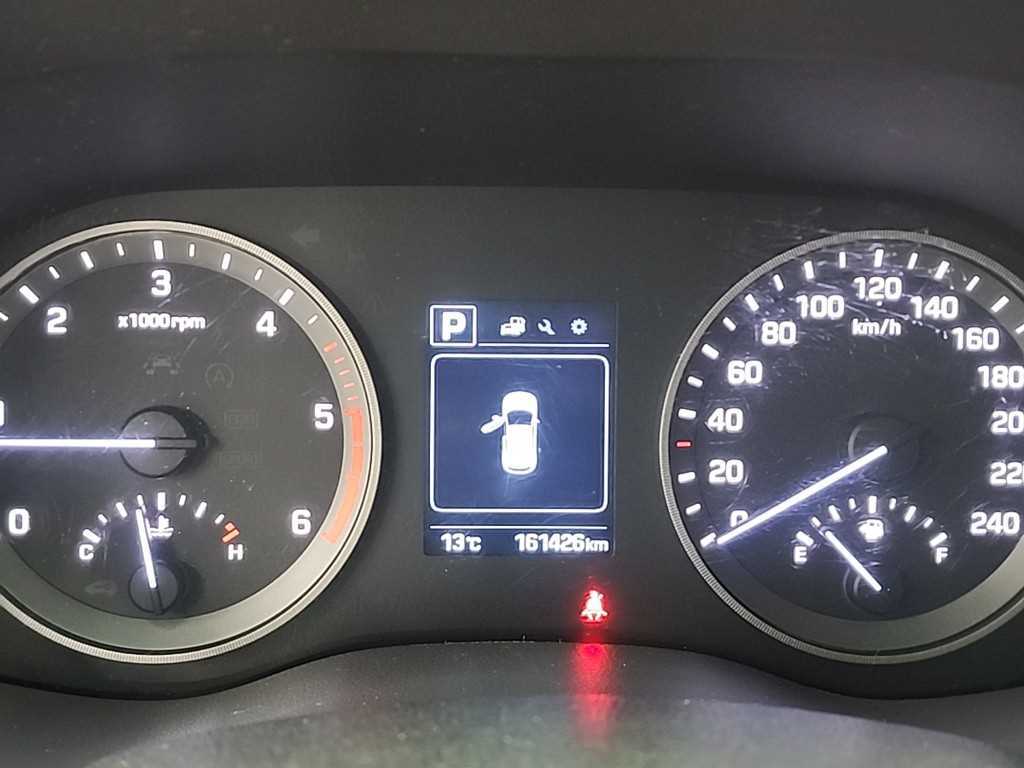 HYUNDAI Tucson - Vista 7