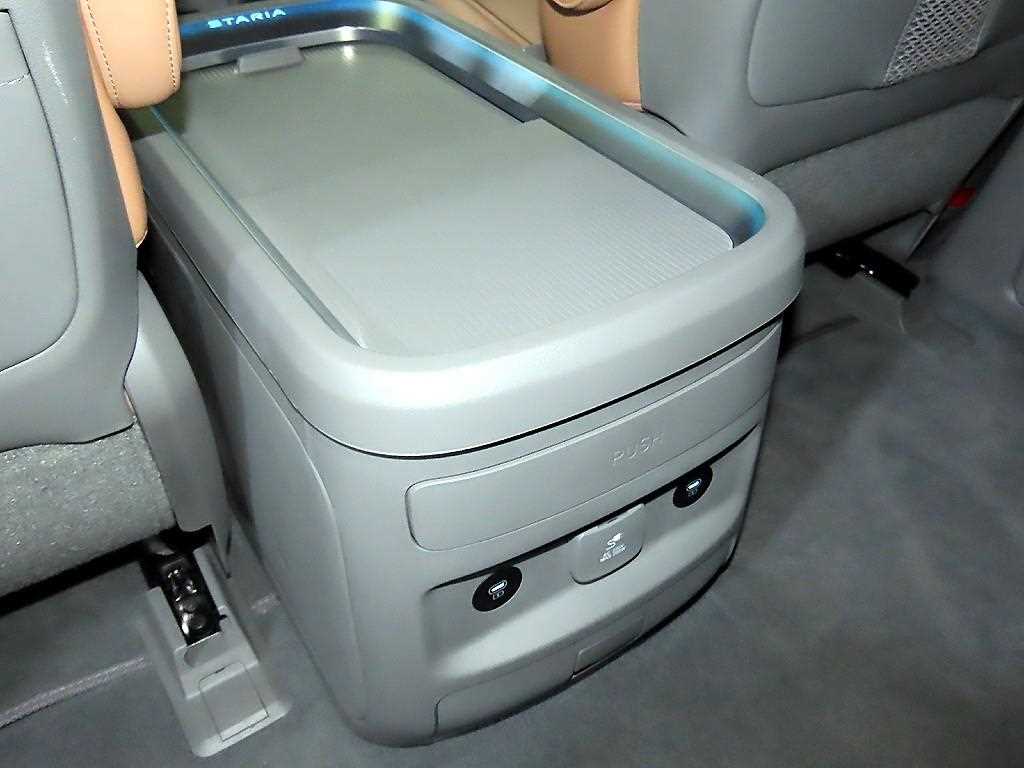 HYUNDAI Staria 2025 Negro - Importación desde Corea - HF Imports Iquique - Foto 15