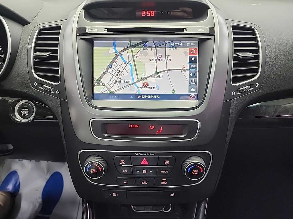 KIA Sorento - Vista 10