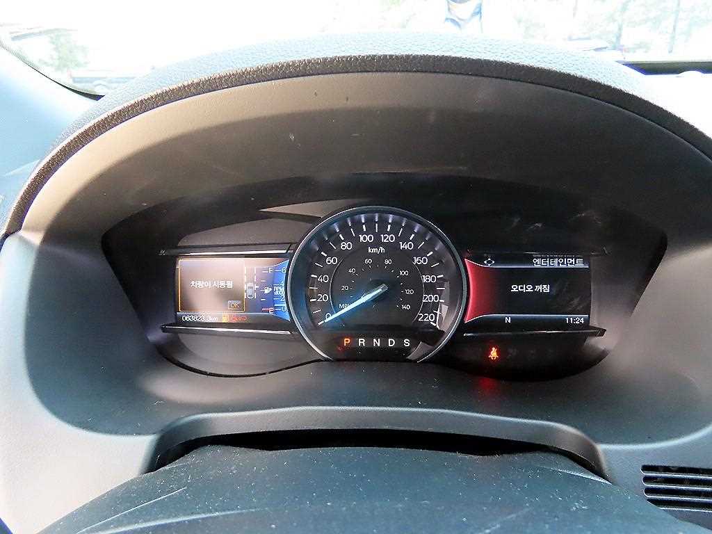 Ford Explorer - Vista 9