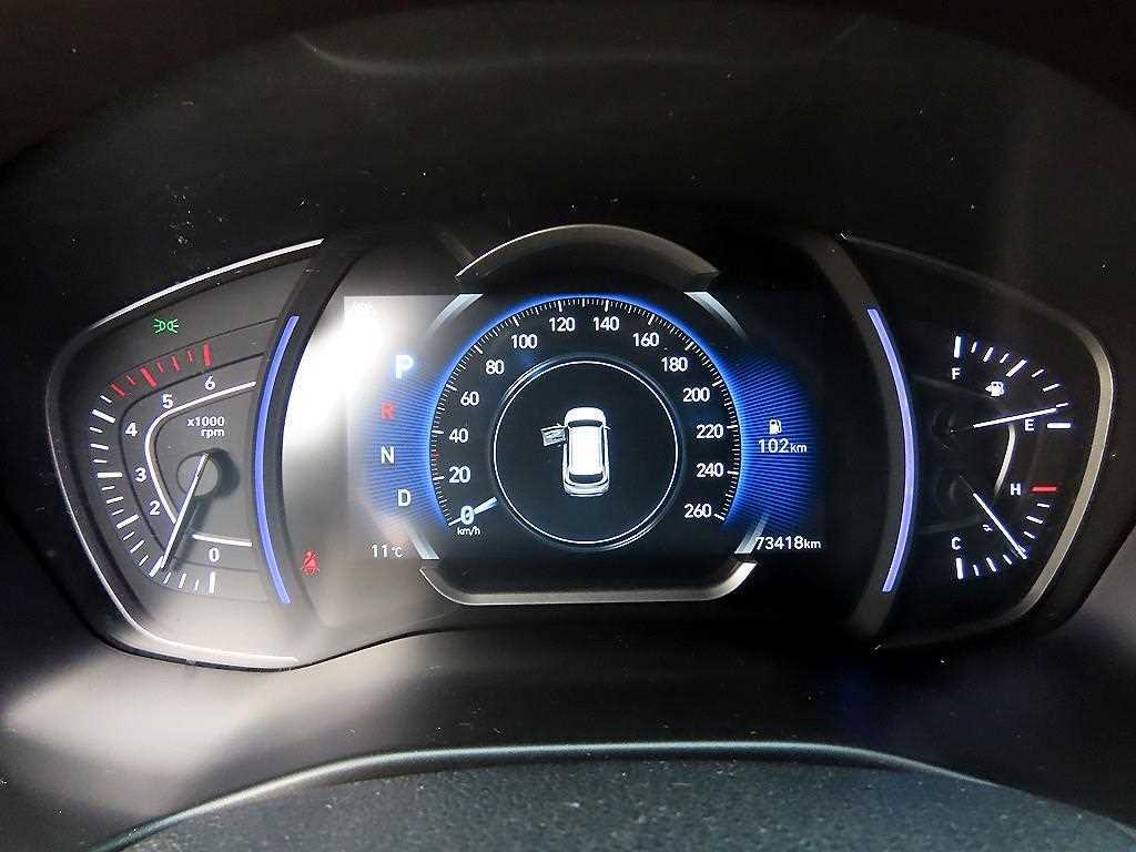 HYUNDAI Santa Fe - Vista 9