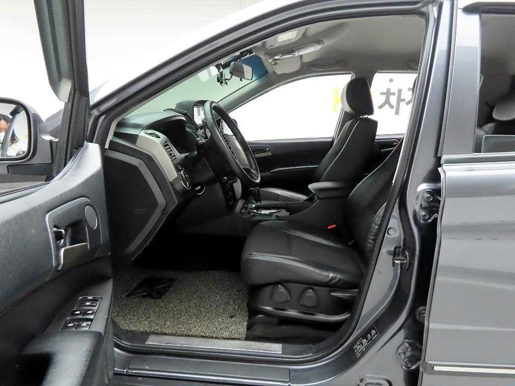Ssangyong Korando 2014 Gris - Importación desde Corea - HF Imports Iquique - Foto 13