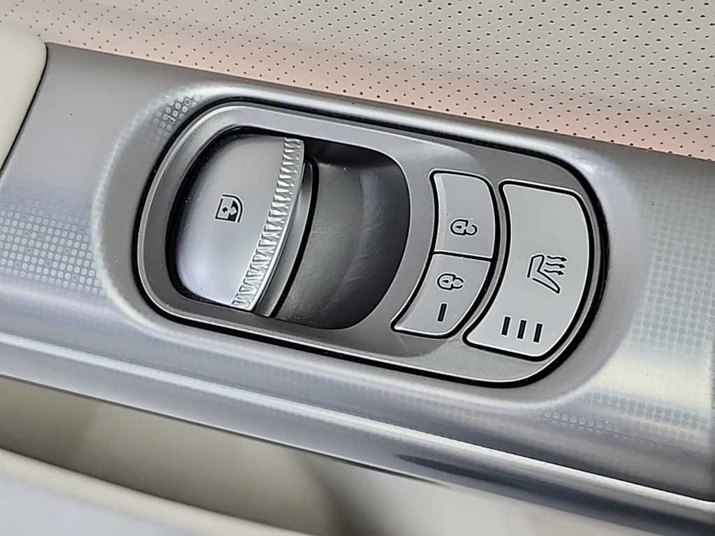 Genesis GV60 2022 Blanco - Importación desde Corea - HF Imports Iquique - Foto 15