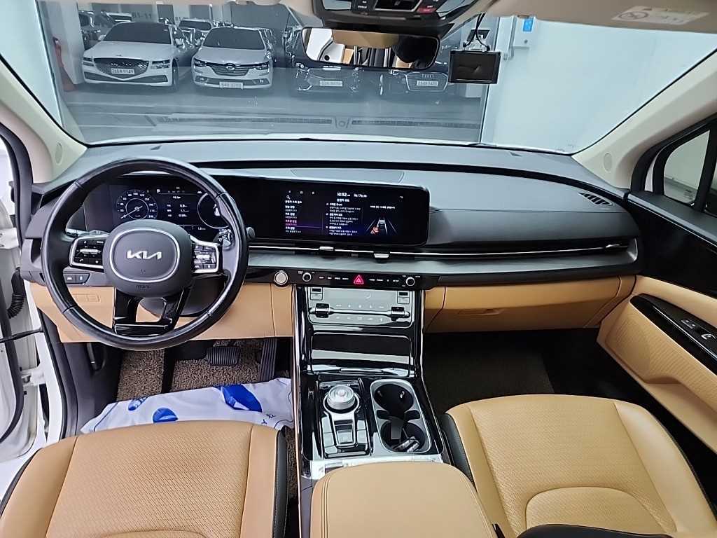 KIA Carnival - Vista 7