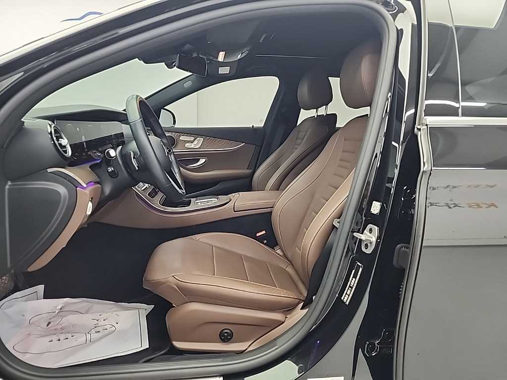 Mercedes Benz E class - Vista 11