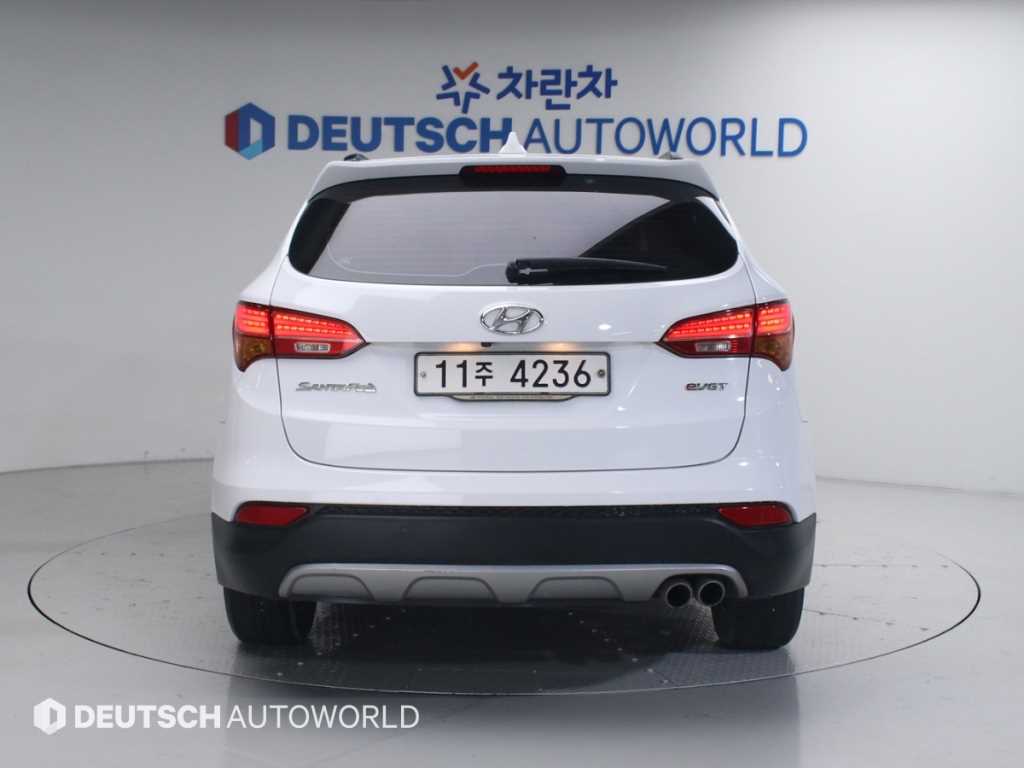 HYUNDAI Santa Fe - Vista 4