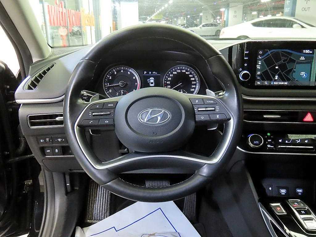 HYUNDAI Sonata - Vista 8