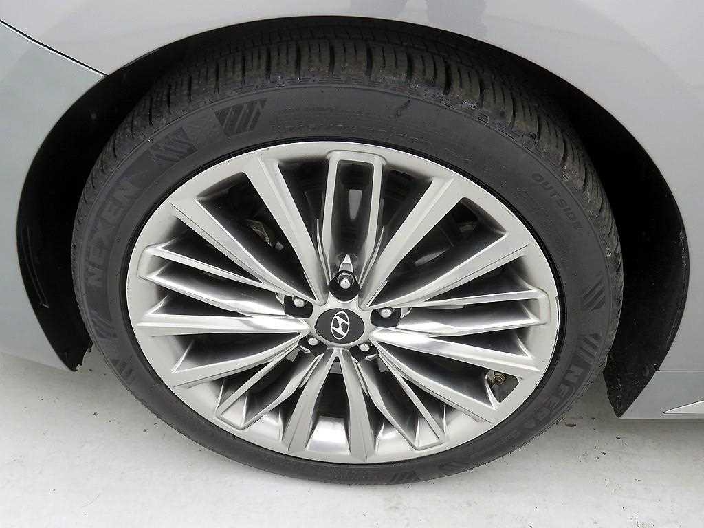 HYUNDAI Grandeur 2018 Gris - Importación desde Corea - HF Imports Iquique - Foto 18