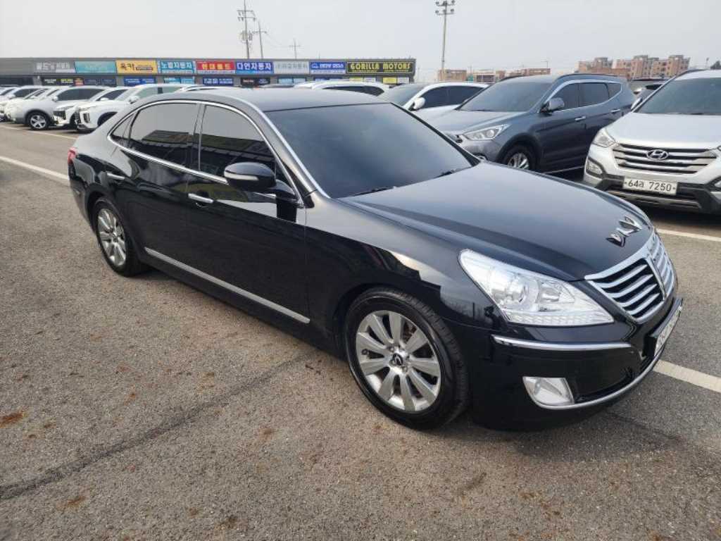 HYUNDAI Equus - Vista 3