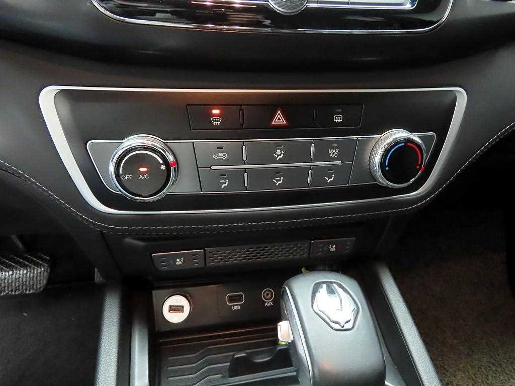 Ssangyong Rexton - Vista 10