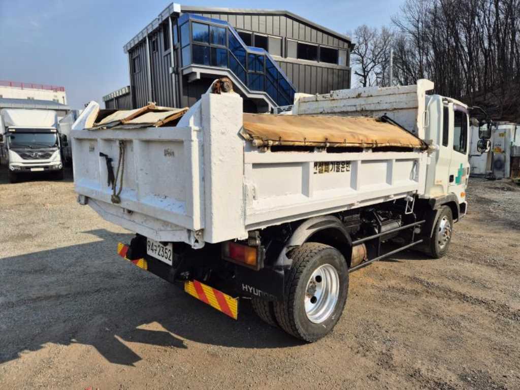 medium and large cargo dump - Vista 6