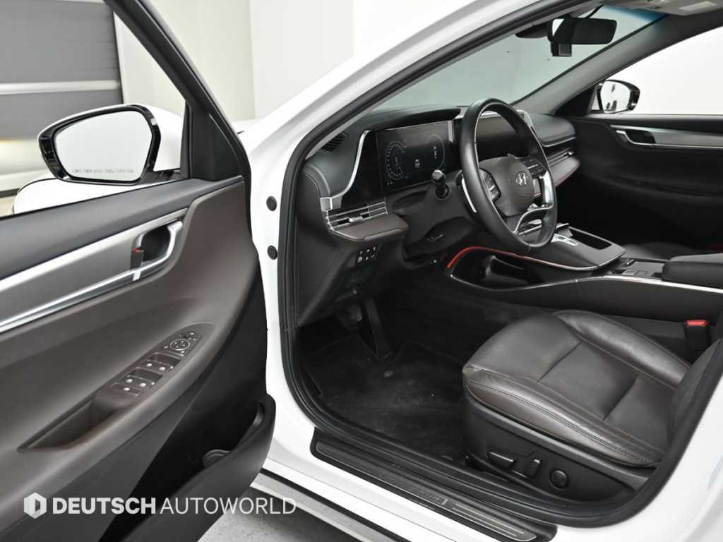 HYUNDAI Grandeur - Vista 11