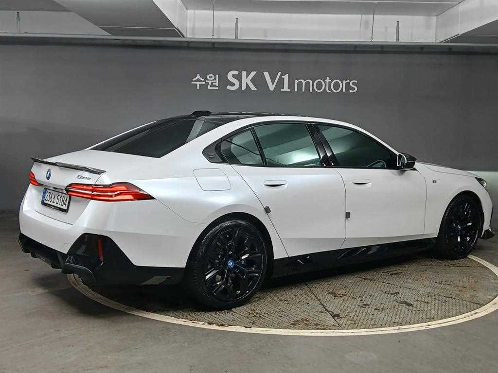 BMW 5 Series - Vista 4