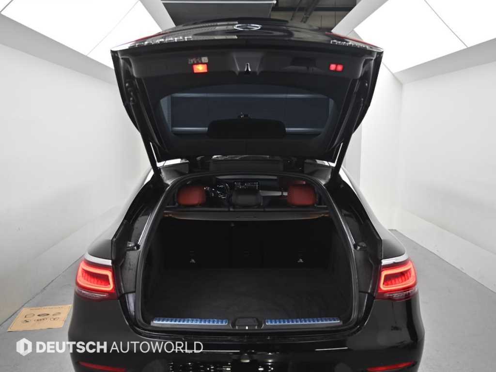 Mercedes Benz GLC Class 2023 Negro - Importación desde Corea - HF Imports Iquique - Foto 19