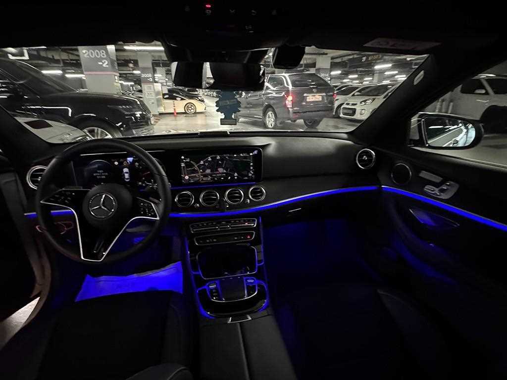 Mercedes Benz E class - Vista 9