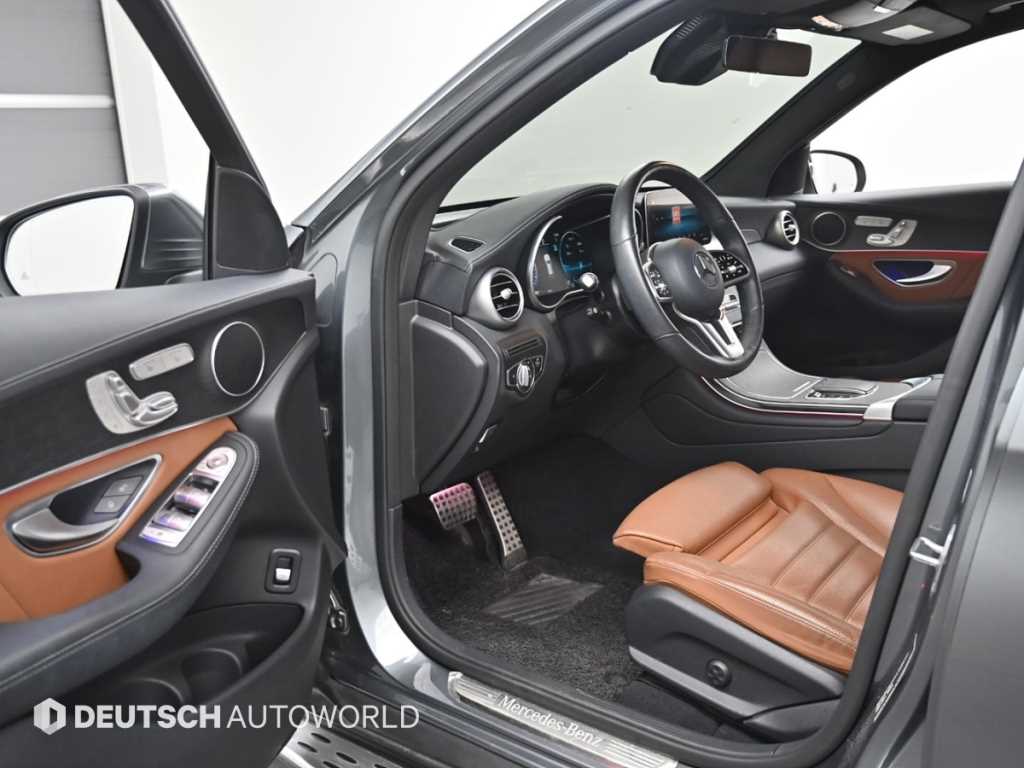 Mercedes Benz GLC Class - Vista 11