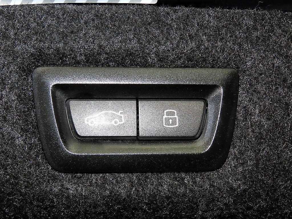 BMW 5 Series 2023 Negro - Importación desde Corea - HF Imports Iquique - Foto 15