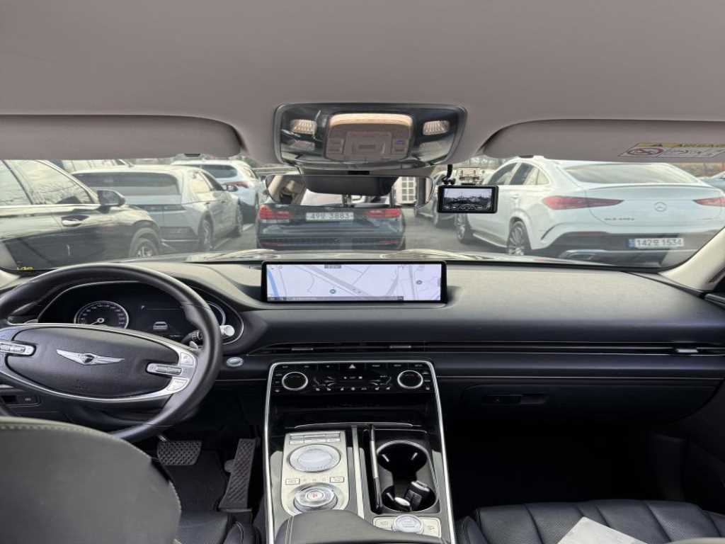 Genesis GV80 - Vista 7