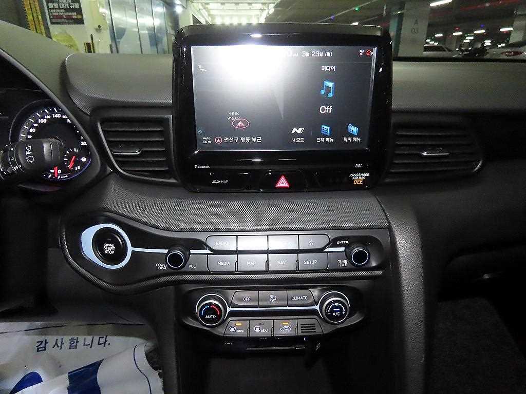 HYUNDAI Veloster - Vista 11