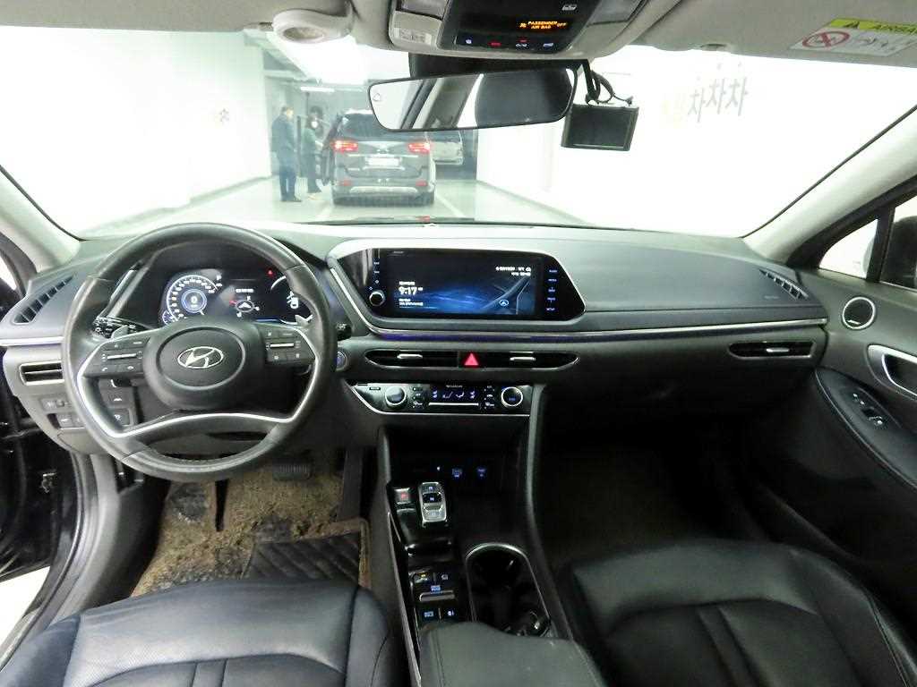 HYUNDAI Sonata - Vista 6