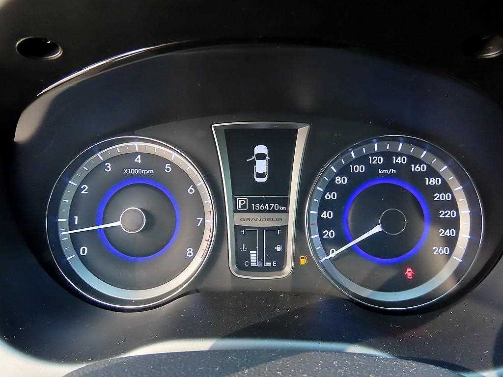 HYUNDAI Grandeur - Vista 9