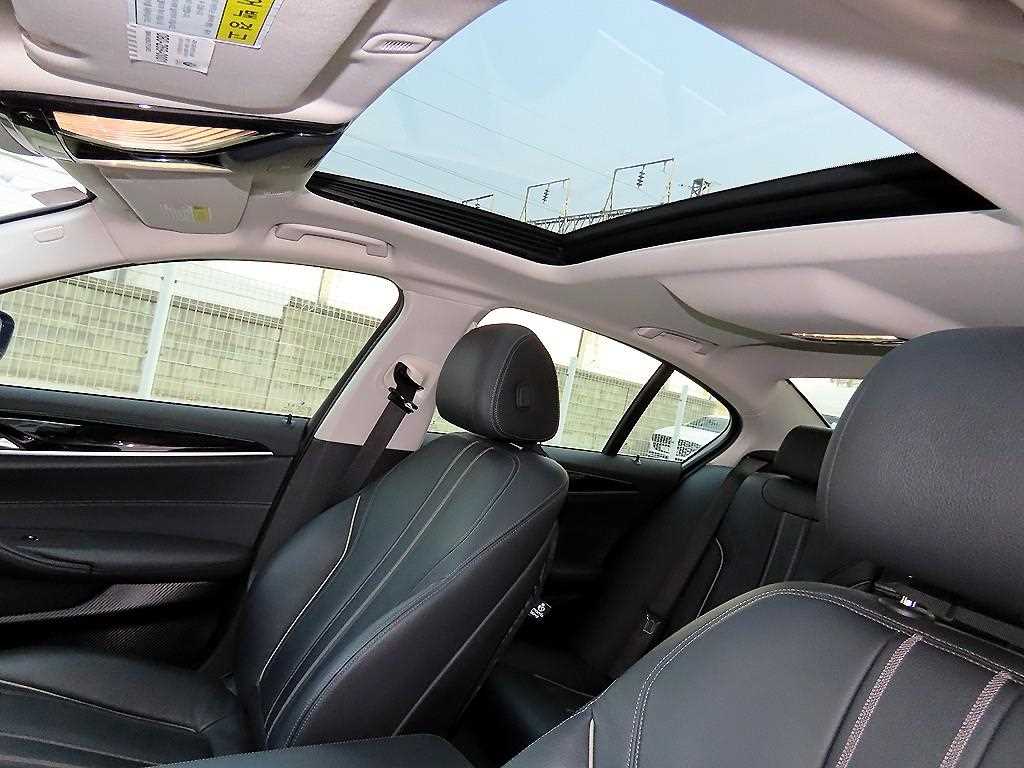 BMW 5 Series 2019 Gris - Importación desde Corea - HF Imports Iquique - Foto 17