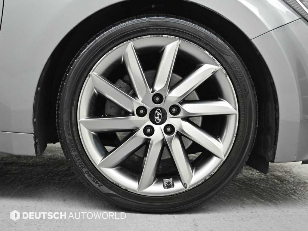 HYUNDAI Aslan - Vista 5