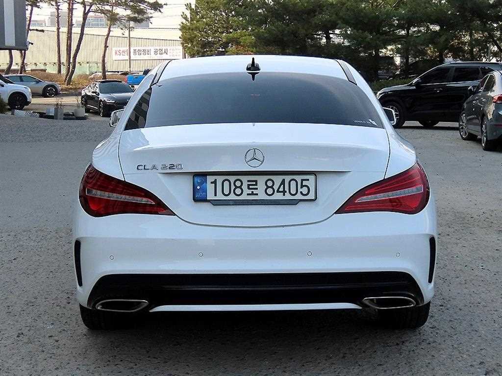 Mercedes Benz CLA Class - Vista 4